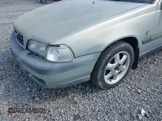 2000 Volvo V70 with VIN YV1LZ56D9Y2721437, listed as a IAAI auction lot 42455046 with 223,234 mi miles and . Bid and sale history available at DreamBid. Image 6.