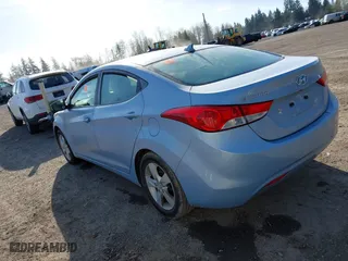 2011 Hyundai Elantra Ltd with VIN KMHDH4AE5BU099465, listed as a IAAI auction lot 41949975 with 80,037 mi miles. Bid and sale history available at carsss.com. Image 3.