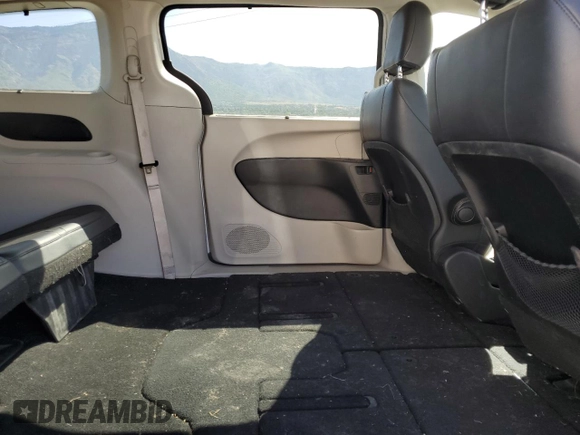 2020 Chrysler Pacifica Touring L с VIN 2C4RC1BG9LR276542, выставлен на аукционе Copart как лот 62159675 с пробегом 84 522 миль миль и Списание • Salvage title. История ставок и продаж доступна на DreamBid. Изображение 11.