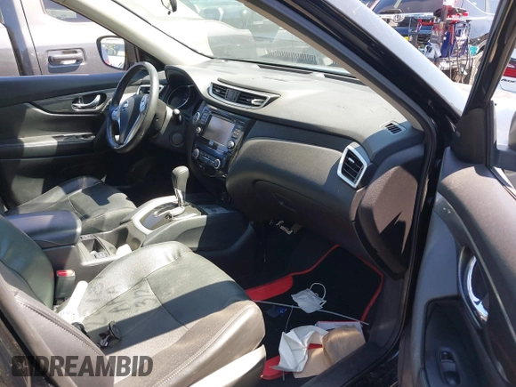 2016 Nissan Rogue SV with VIN 5N1AT2MT6GC798620, listed as a IAAI auction lot 41900042 with 107,597 mi miles. Bid and sale history available at carsss.com. Image 5.