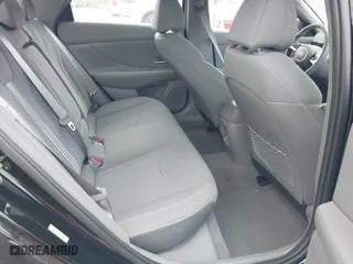 2025 Hyundai Elantra SEL Convenience with VIN KMHLS4DG5SU944082, listed as a IAAI auction lot 41711610 with 2,695 mi miles. Bid and sale history available at carsss.com. Image 8.
