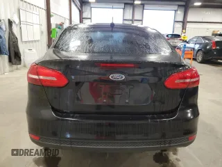 2015 Ford Focus SE with VIN 1FADP3F28FL310689, listed as a Copart auction lot 44256105 with 190,317 mi miles and Clean Title. Bid and sale history available at carsss.com. Image 6.