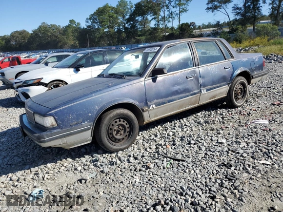 1989 Chevrolet Celebrity z VIN 1G1AW51W8K6185894, wystawiony jako Copart lot #75610854 z przebiegiem 111 268 mil mil oraz Czysty tytuł • Clean title. Historia ofert i sprzedaży dostępna na DreamBid. Obrazek 1.