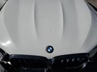2021 BMW M5 z VIN WBS83CH00MCF66384, wystawiony jako Copart lot #55324995 z przebiegiem Nie podano mil oraz Szkody całkowita. Historia ofert i sprzedaży dostępna na DreamBid. Obrazek 11.