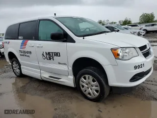 2018 Dodge Grand Caravan SE with VIN 2C7WDGBG1JR209873, listed as a Copart auction lot 50754755 with 232,516 mi miles and Clean Title. Bid and sale history available at carsss.com. Image 4.