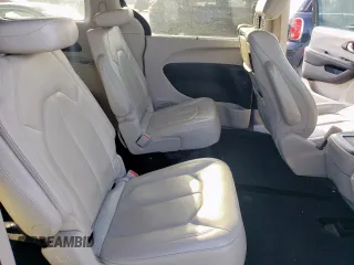 2017 Chrysler Pacifica Touring L Plus с VIN 2C4RC1EG7HR578348, выставлен на аукционе Copart как лот 57401415 с пробегом 158 176 миль миль и Списание • Salvage title. История ставок и продаж доступна на DreamBid. Изображение 11.