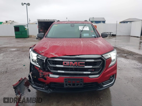 2024 GMC Terrain AT4 with VIN 3GKALYEG1RL386030, listed as a IAAI auction lot 41617586 with 9,658 mi miles and . Bid and sale history available at carsss.com. Image 12.