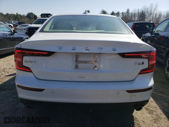 2021 Volvo S60 Momentum with VIN 7JRA22TK8MG096949, listed as a Copart auction lot 44268224 with 17,950 mi miles. Bid and sale history available at carsss.com. Image 6.