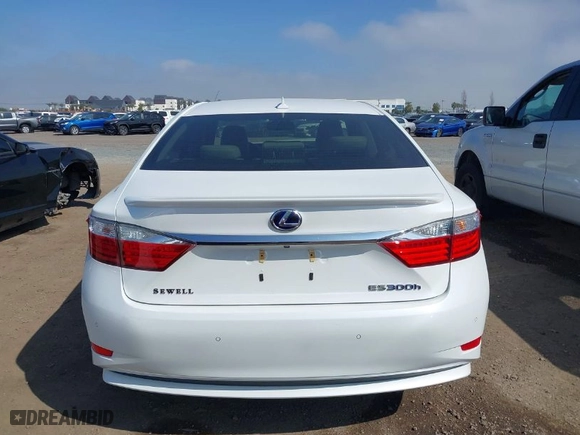 2013 Lexus ES 300h Hybrid with VIN JTHBW1GG0D2008933, listed as a IAAI auction lot 41883640 with NaN miles. Bid and sale history available at carsss.com. Image 17.