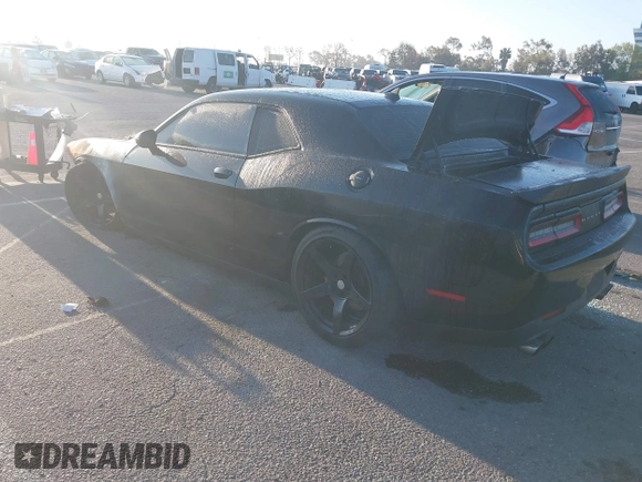 2016 Dodge Challenger R/T Scat Pack z VIN 2C3CDZFJ8GH275714, wystawiony jako IAAI lot #41867179 z przebiegiem Nie podano mil oraz . Historia ofert i sprzedaży dostępna na DreamBid. Obrazek 3.