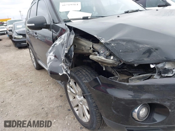 2011 Mitsubishi Outlander SE z VIN JA4JT3AW9BU038039, wystawiony jako IAAI lot #41719564 z przebiegiem 145 369 mil mil oraz . Historia ofert i sprzedaży dostępna na DreamBid. Obrazek 6.