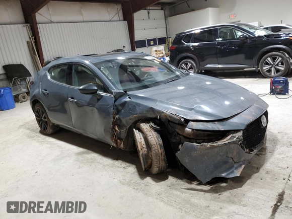 2021 Mazda 3 Premium Plus с VIN JM1BPBNY0M1334883, выставлен на аукционе Copart как лот 85558544 с пробегом 70 178 миль миль и Списание • Salvage title. История ставок и продаж доступна на DreamBid. Изображение 4.