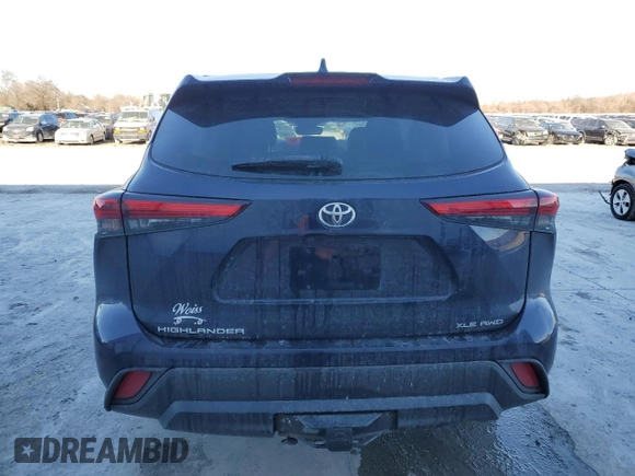 2021 Toyota Highlander XLE with VIN 5TDGZRBH5MS107592, listed as a Copart auction lot 54140165 with 4,957 mi miles and Salvage title. Bid and sale history available at DreamBid. Image 6.