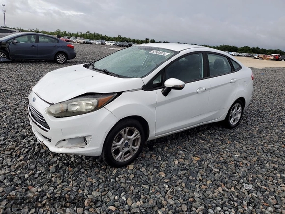 2015 Ford Fiesta SE with VIN 3FADP4BJ2FM219659, listed as a Copart auction lot 52304875 with 67,460 mi miles and Salvage Title. Bid and sale history available at carsss.com. Image 1.