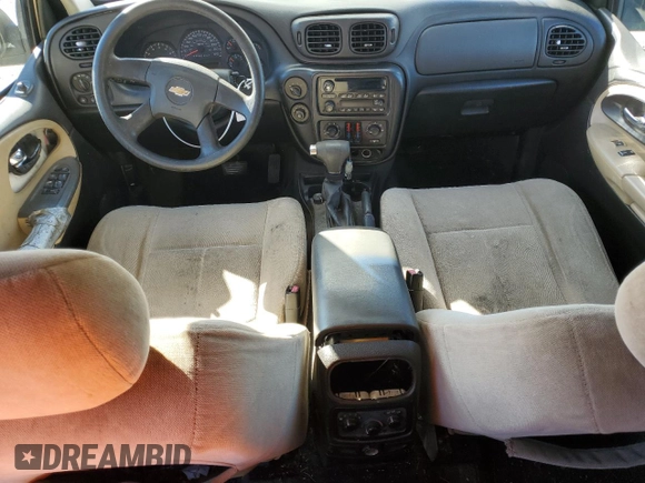 2006 Chevrolet TrailBlazer LS with VIN 1GNET16S966116192, listed as a Copart auction lot 42223135 with 241,480 mi miles and Salvage Title. Bid and sale history available at DreamBid. Image 8.