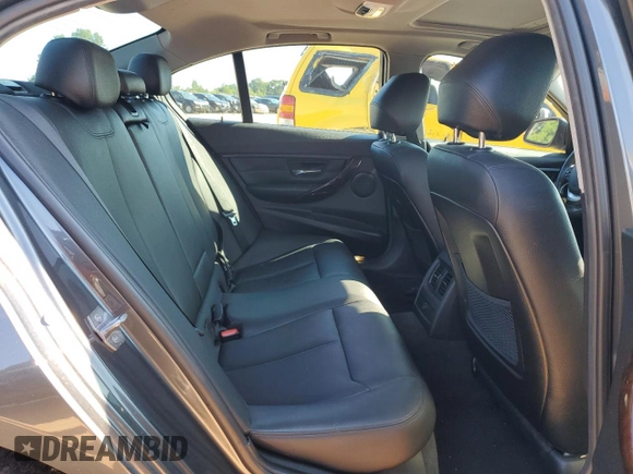 2015 BMW 3 Series 328i с VIN WBA3A5G50FNS83503, выставлен на аукционе Copart как лот 62821095 с пробегом 81 628 миль миль и Списание • Salvage title. История ставок и продаж доступна на DreamBid. Изображение 10.