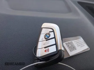 2023 BMW X5 xDrive45e z VIN 5UXTA6C08P9P19395, wystawiony jako IAAI lot #42272149 z przebiegiem 3 281 mil mil oraz . Historia ofert i sprzedaży dostępna na DreamBid. Obrazek 11.
