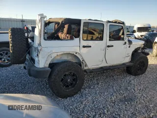 2018 Jeep Wrangler JK Unlimited Sahara with VIN 1C4BJWEG4JL888265, listed as a Copart auction lot 82708034 with 42,955 mi miles and Salvage Title. Bid and sale history available at carsss.com. Image 3.