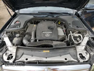 2017 Mercedes-Benz E 300 Luxury with VIN WDDZF4KB4HA185743, listed as a Copart auction lot 60297705 with 96,774 mi miles and Clean title. Bid and sale history available at DreamBid. Image 11.