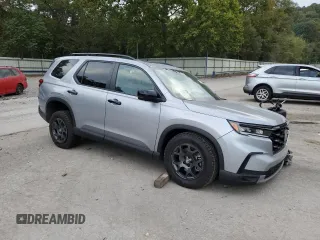 2025 Honda Pilot TrailSport with VIN 5FNYG1H67SB008498, listed as a Copart auction lot 72145884 with 798 mi miles and Salvage Title. Bid and sale history available at carsss.com. Image 4.