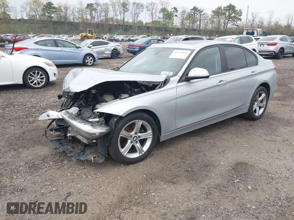 2015 BMW 3 Series 320i xDrive с VIN WBA3C3G55FNS73435, выставлен на аукционе IAAI как лот 42133912 с пробегом 111 663 миль миль и . История ставок и продаж доступна на DreamBid. Изображение 17.
