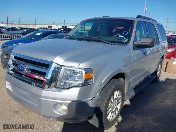 2012 Ford Expedition XLT with VIN 1FMJU1H55CEF11740, listed as a IAAI auction lot 41659969 with 176,387 mi miles. Bid and sale history available at carsss.com. Image 17.