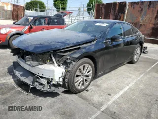 2021 Toyota Mirai XLE with VIN JTDAAAAA6MA002771, listed as a Copart auction lot 59180105 with 39,576 mi miles and Salvage title. Bid and sale history available at DreamBid. Image 1.