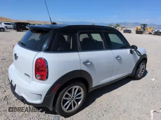 2016 MINI Countryman S with VIN WMWZC3C50GWT09978, listed as a Copart auction lot 59594955 with Not provided miles and Clean title. Bid and sale history available at DreamBid. Image 3.