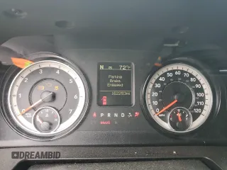 2017 Ram 1500 SLT z VIN 1C6RR6TT4HS803889, wystawiony jako Copart lot #48734545 z przebiegiem 162 253 mil mil oraz Szkoda całkowita • Salvage title. Historia ofert i sprzedaży dostępna na DreamBid. Obrazek 9.