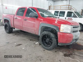 2008 Chevrolet Silverado 1500 LTZ with VIN 3GCEK13358G174925, listed as a IAAI auction lot 41551571 with 212,718 mi miles. Bid and sale history available at carsss.com. Image 1.