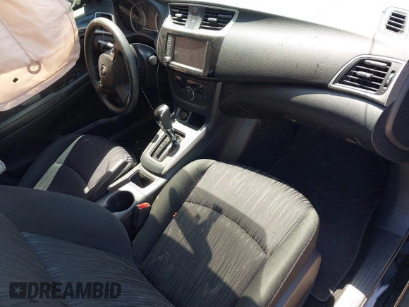 2019 Nissan Sentra SV z VIN 3N1AB7AP4KY323689, wystawiony jako IAAI lot #41965318 z przebiegiem 61 194 mil mil oraz . Historia ofert i sprzedaży dostępna na DreamBid. Obrazek 5.