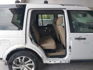 2016 Land Rover LR4 HSE with VIN SALAG2V69GA800799, listed as a IAAI auction lot 42639063 with 102,972 mi miles and . Bid and sale history available at DreamBid. Image 8.