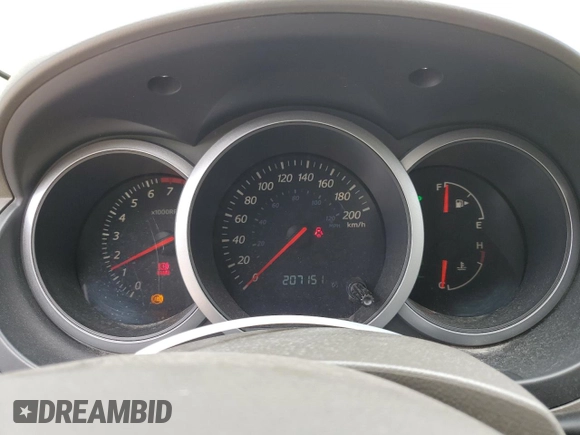 2008 Suzuki Grand Vitara Luxury z VIN JS3TD947884103329, wystawiony jako Copart lot #68764444 z przebiegiem 207 151 mil mil oraz Szkoda całkowita • Salvage title. Historia ofert i sprzedaży dostępna na DreamBid. Obrazek 9.