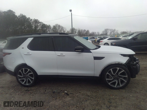 2018 Land Rover Discovery HSE Luxury z VIN SALRT2RV3JA057709, wystawiony jako IAAI lot #41563821 z przebiegiem 99 639 mil mil oraz . Historia ofert i sprzedaży dostępna na DreamBid. Obrazek 14.