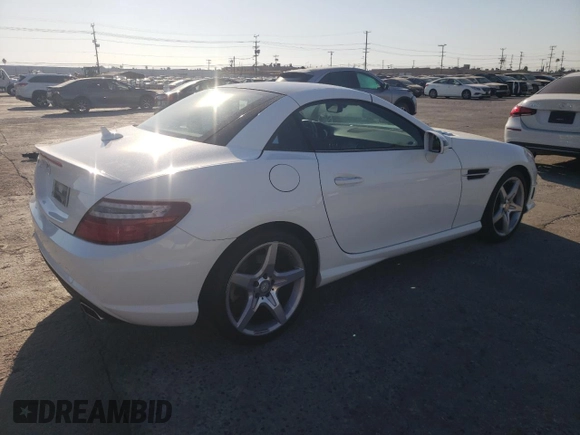 2015 Mercedes-Benz SLK-Class SLK 250 with VIN WDDPK4HA8FF096923, listed as a Copart auction lot 74031224 with 41,658 mi miles and Salvage Title. Bid and sale history available at carsss.com. Image 3.