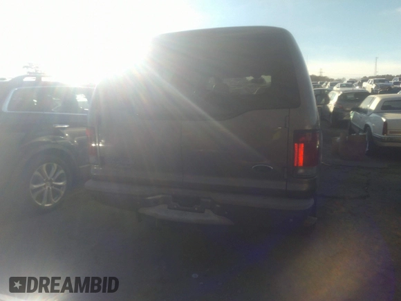 2005 Ford Excursion Limited with VIN 1FMNU43S95EB14129, listed as a IAAI auction lot 41348973 with Not provided miles and . Bid and sale history available at DreamBid. Image 15.