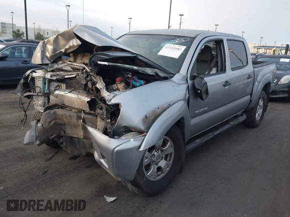 2015 Toyota Tacoma PreRunner with VIN 3TMJU4GN1FM184419, listed as a IAAI auction lot 41102082 with 52,726 mi miles and . Bid and sale history available at DreamBid. Image 17.
