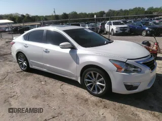 2013 Nissan Altima SV with VIN 1N4BL3AP0DC250670, listed as a IAAI auction lot 41988392 with 133,934 mi miles and . Bid and sale history available at DreamBid. Image 1.