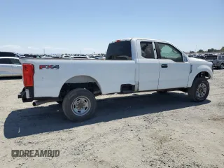 2017 Ford F-250 XLT with VIN 1FT7X2B63HEB19120, listed as a Copart auction lot 62352925 with Not provided miles and Salvage title. Bid and sale history available at DreamBid. Image 3.