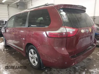 2019 Toyota Sienna LE Auto Access Seat with VIN 5TDKZ3DC9KS015195, listed as a IAAI auction lot 41586900 with 74,132 mi miles and . Bid and sale history available at DreamBid. Image 3.