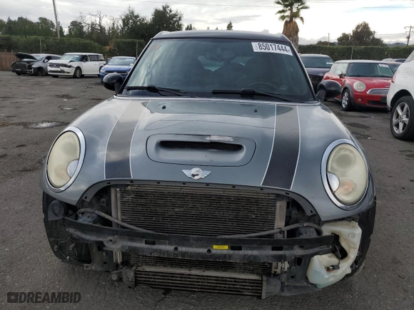 2009 MINI Cooper Clubman S with VIN WMWMM335X9TP73159, listed as a Copart auction lot 85017444 with 170,373 mi miles and Salvage Title. Bid and sale history available at carsss.com. Image 5.