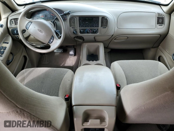 2000 Ford Expedition XLT with VIN 1FMRU1660YLB29813, listed as a Copart auction lot 44729765 with 258,224 mi miles and Salvage Title. Bid and sale history available at DreamBid. Image 8.