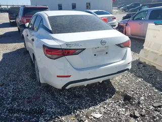 2024 Nissan Sentra S z VIN 3N1AB8BV4RY249039, wystawiony jako IAAI lot #41792114 z przebiegiem 37 413 mil mil oraz . Historia ofert i sprzedaży dostępna na DreamBid. Obrazek 3.
