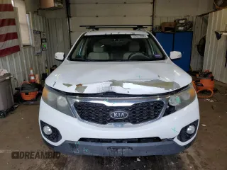 2011 Kia Sorento EX z VIN 5XYKU4A27BG136191, wystawiony jako Copart lot #52979995 z przebiegiem 209 280 mil mil oraz Szkoda całkowita • Salvage title. Historia ofert i sprzedaży dostępna na DreamBid. Obrazek 5.