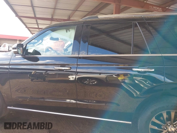 2020 Ford Expedition Limited with VIN 1FMJU1KT3LEA38847, listed as a IAAI auction lot 41356337 with 111,803 mi miles. Bid and sale history available at carsss.com. Image 14.