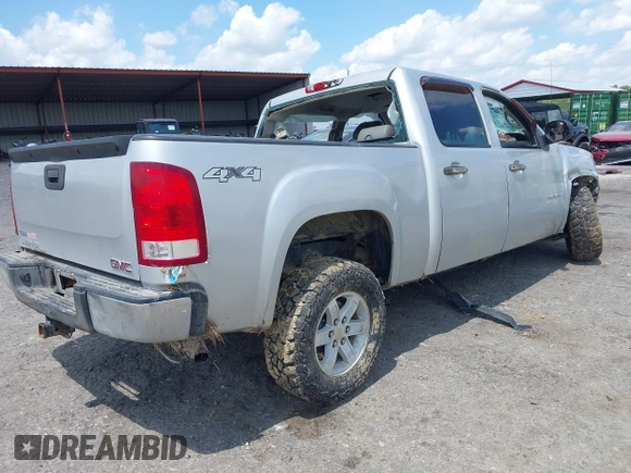 2011 GMC Sierra 1500 z VIN 3GTP2TE3XBG404001, wystawiony jako IAAI lot #42076859 z przebiegiem Nie podano mil oraz . Historia ofert i sprzedaży dostępna na DreamBid. Obrazek 4.