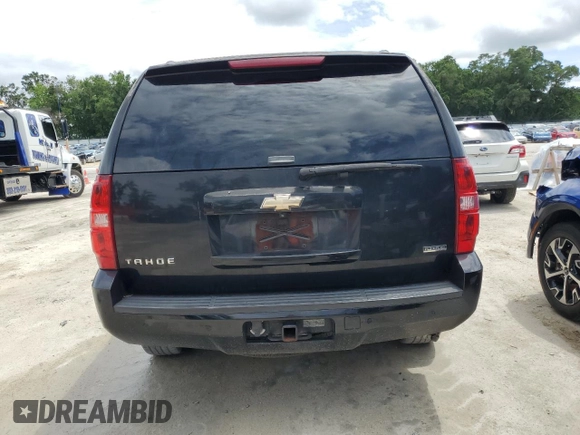 2008 Chevrolet Tahoe 3LT with VIN 1GNFK13098R130170, listed as a Copart auction lot 56369135 with 311,243 mi miles and Salvage title. Bid and sale history available at DreamBid. Image 6.