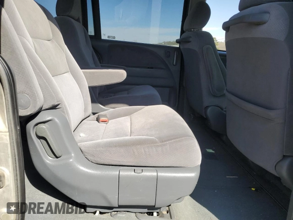 2006 Honda Odyssey LX z VIN 5FNRL38246B113871, wystawiony jako Copart lot #49985635 z przebiegiem 187 328 mil mil oraz Czysty tytuł • Clean title. Historia ofert i sprzedaży dostępna na DreamBid. Obrazek 12.