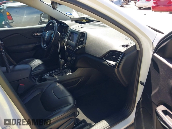 2021 Jeep Cherokee Altitude с VIN 1C4PJLLB0MD114041, выставлен на аукционе IAAI как лот 42293395 с пробегом 55 576 миль миль и . История ставок и продаж доступна на DreamBid. Изображение 5.