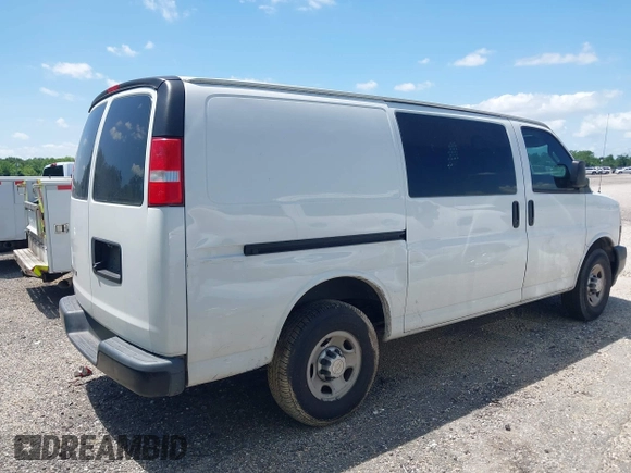 2019 Chevrolet Express Cargo with VIN 1GCWGAFG8K1365250, listed as a IAAI auction lot 42107432 with 192,055 mi miles. Bid and sale history available at carsss.com. Image 6.